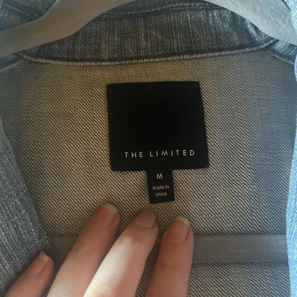 The Limited Light Blue Denim Blazer w/ Ruffle Back and Front Hook Closure size M - Picture 4 of 6